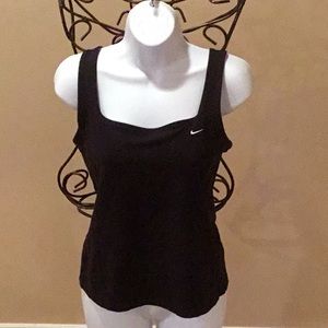 🏃‍♀️NIKE WORK OUT TOP